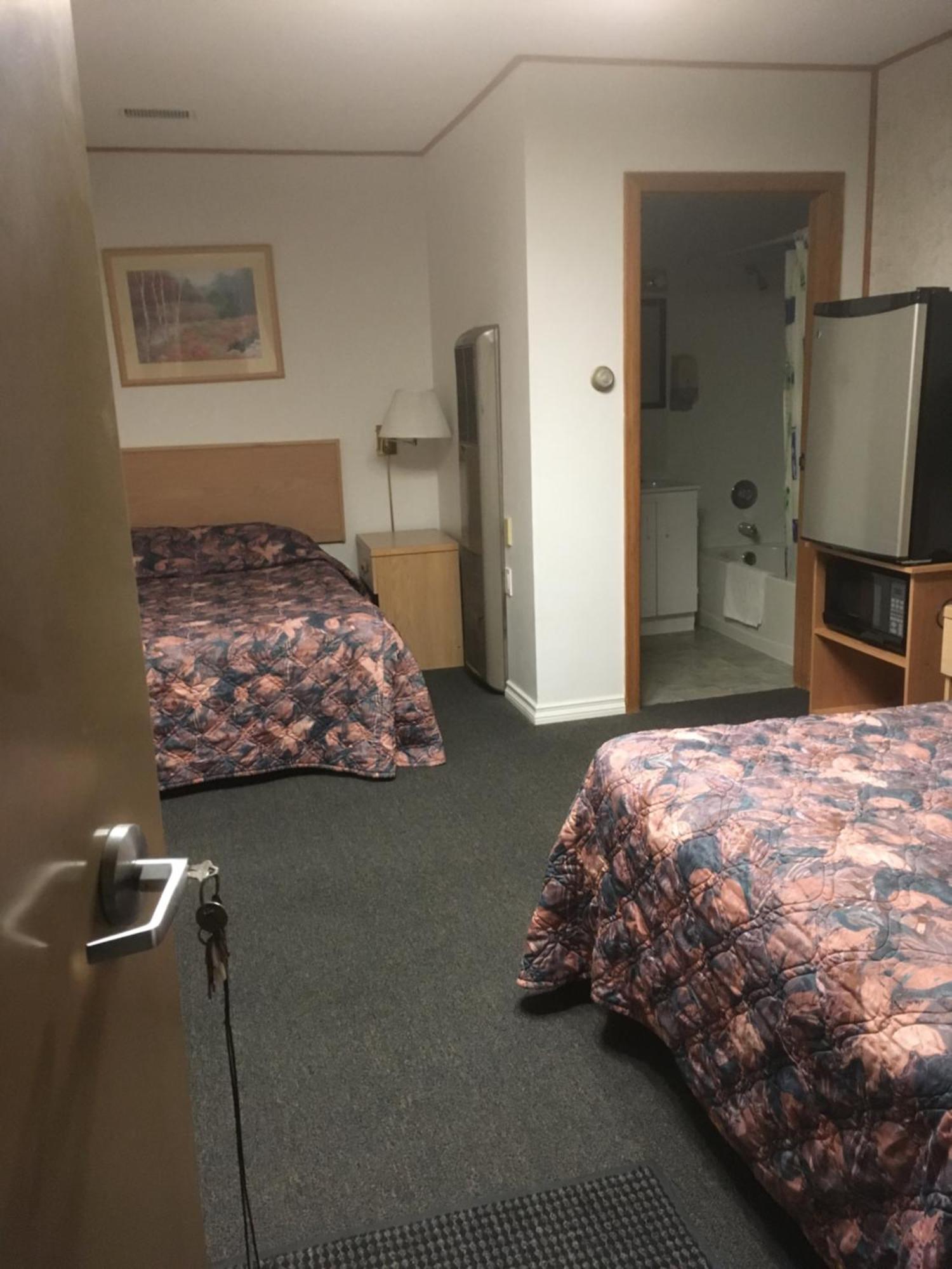 Estevan Winkys Motel מראה חיצוני תמונה